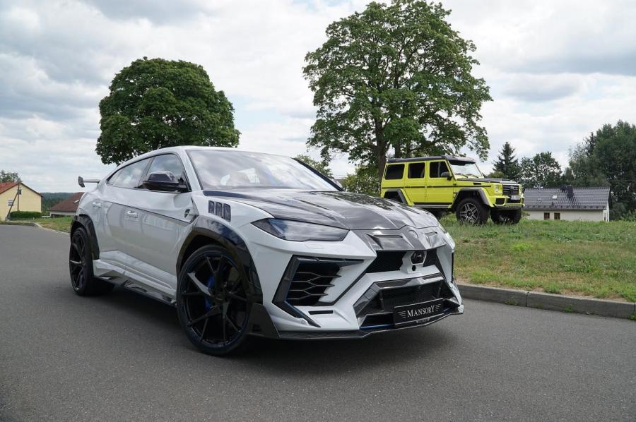 Lamborghini Urus Venatus by Mansory 2019 года  (фото 1 из 4)